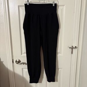 Athleta Salutation Joggers Medium Black